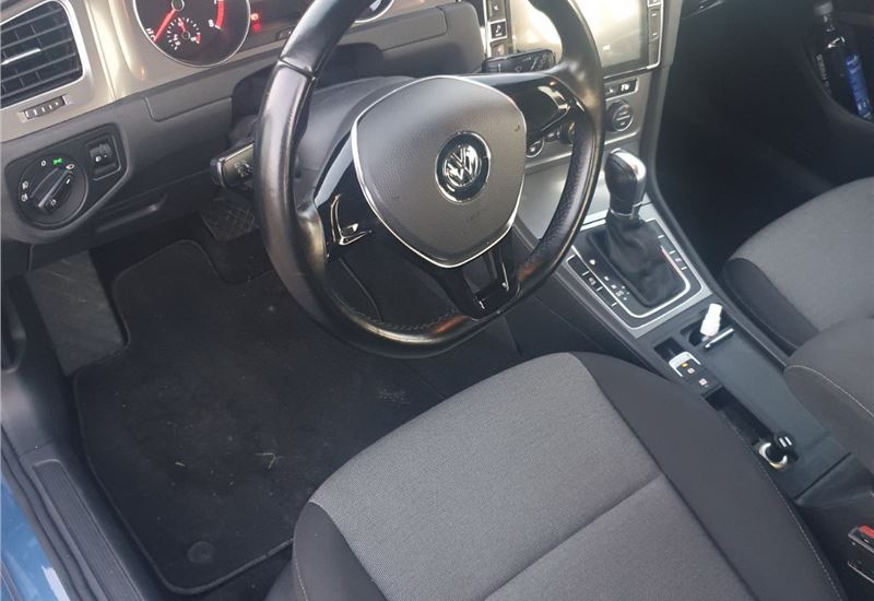 VOLKSWAGEN GOLF VII 2018 год АВТОМАТ